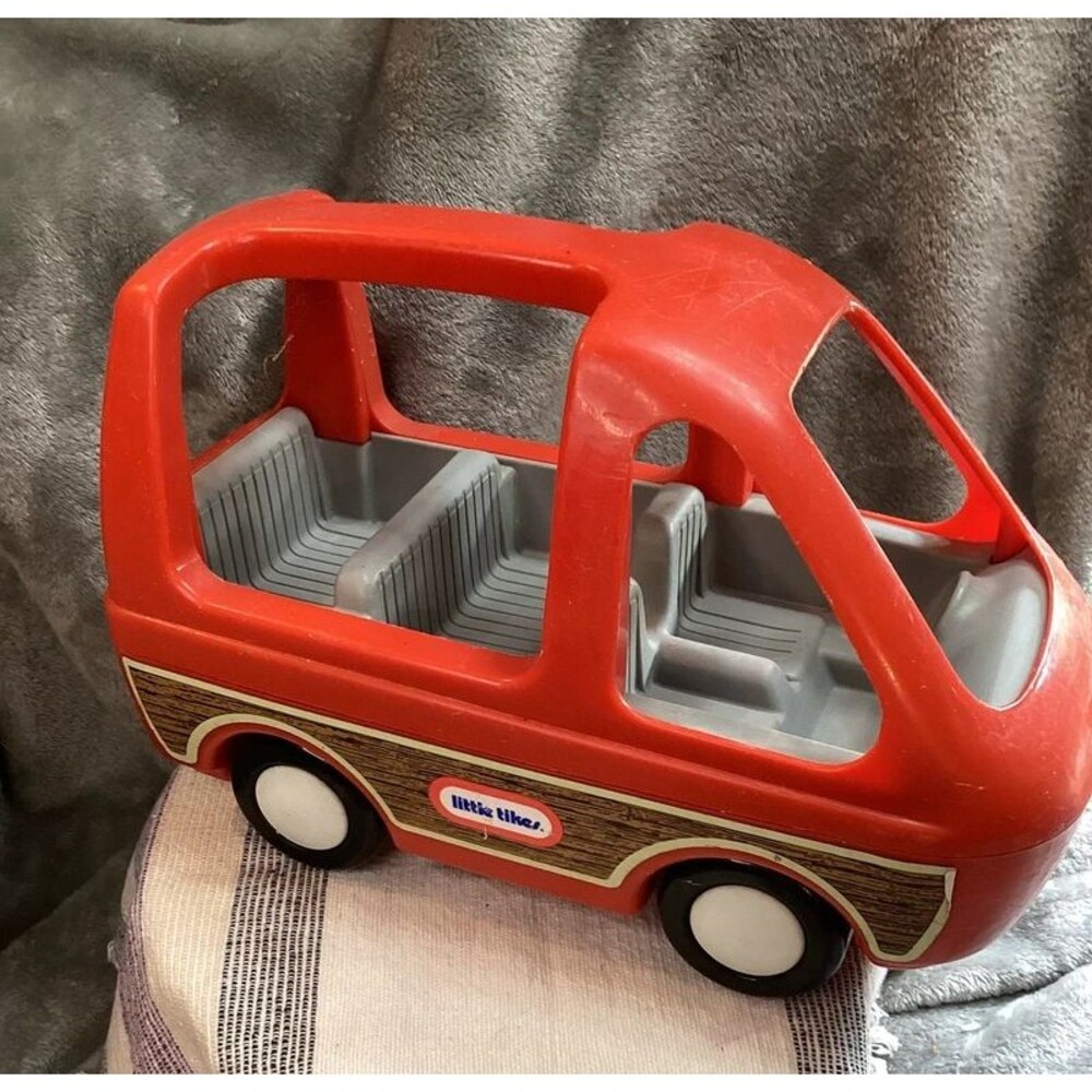 Vintage Little Tikes Dollhouse Mini Van Play Family Wagon Woody Car 1980s